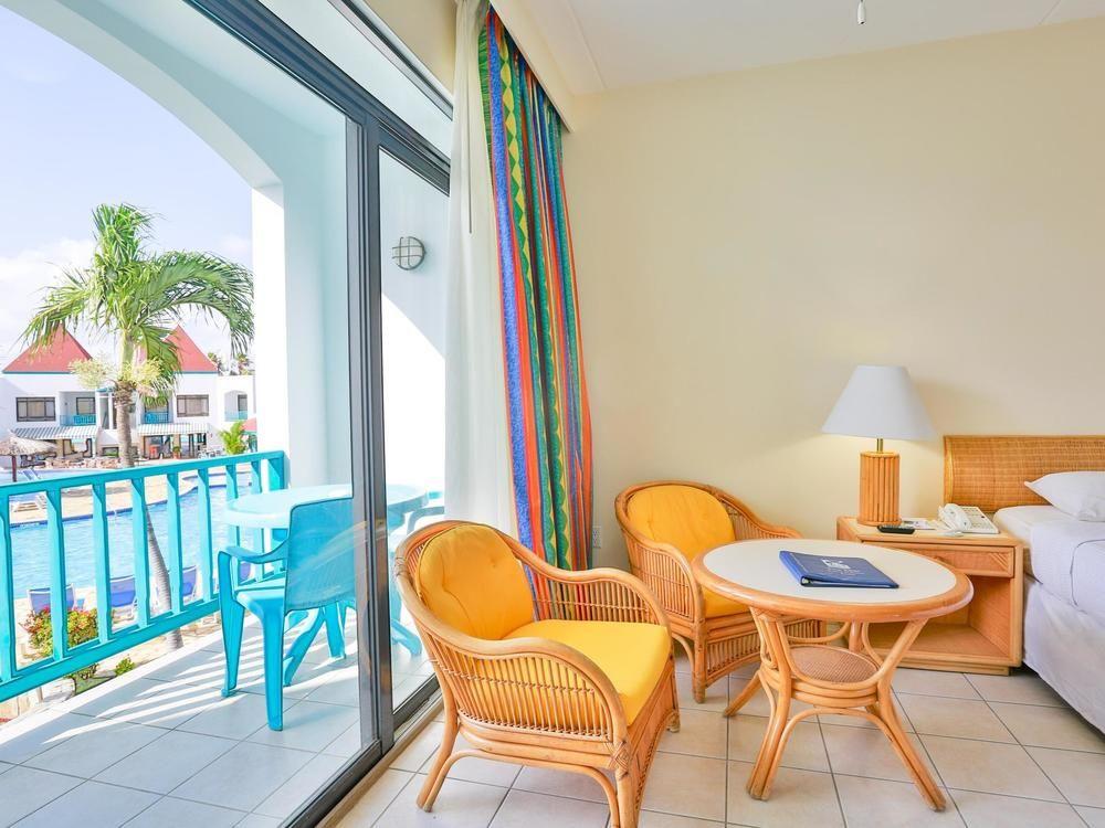 Courtyard By Marriott Aruba Resort Палм Бийч Екстериор снимка