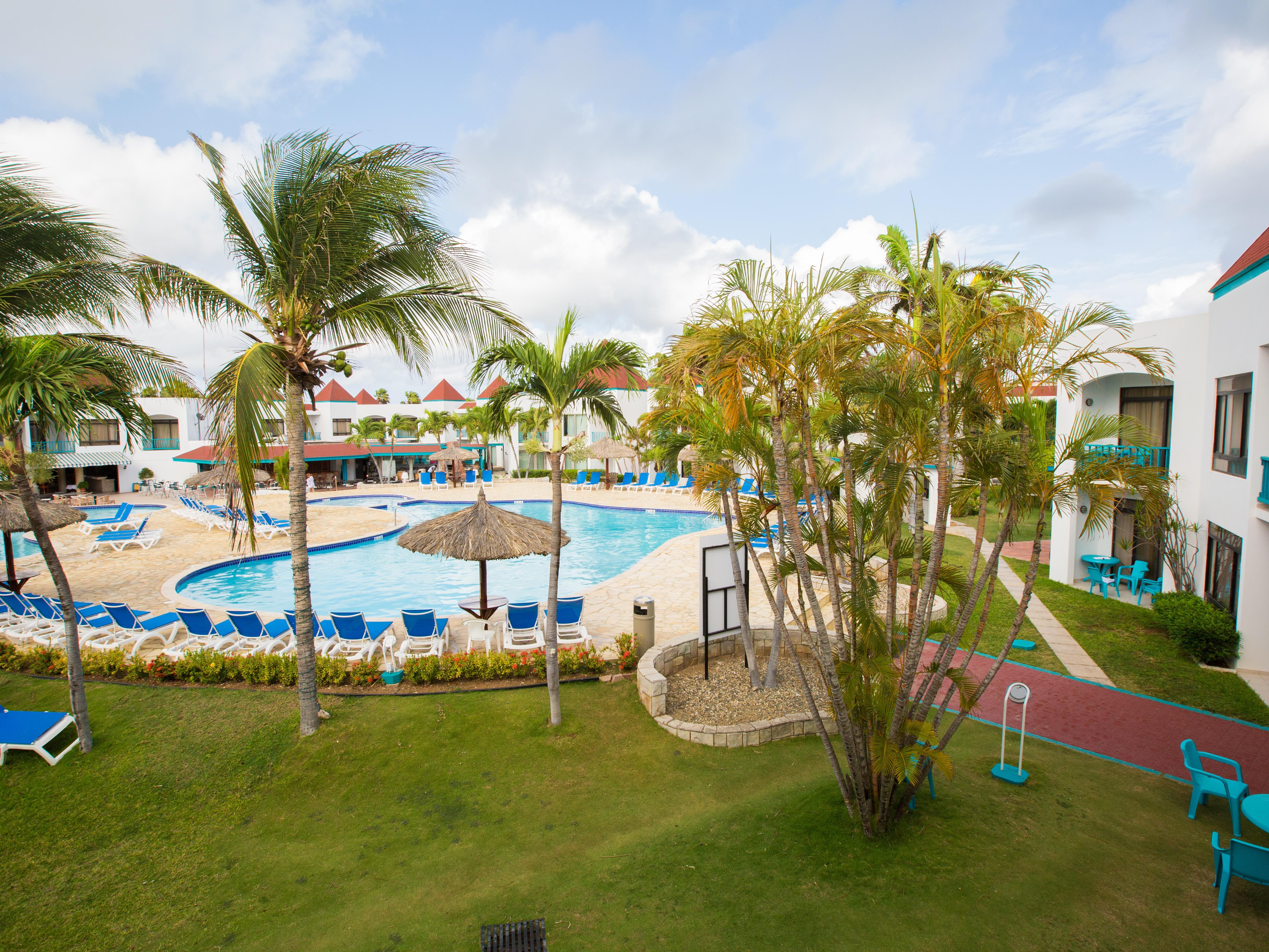 Courtyard By Marriott Aruba Resort Палм Бийч Екстериор снимка