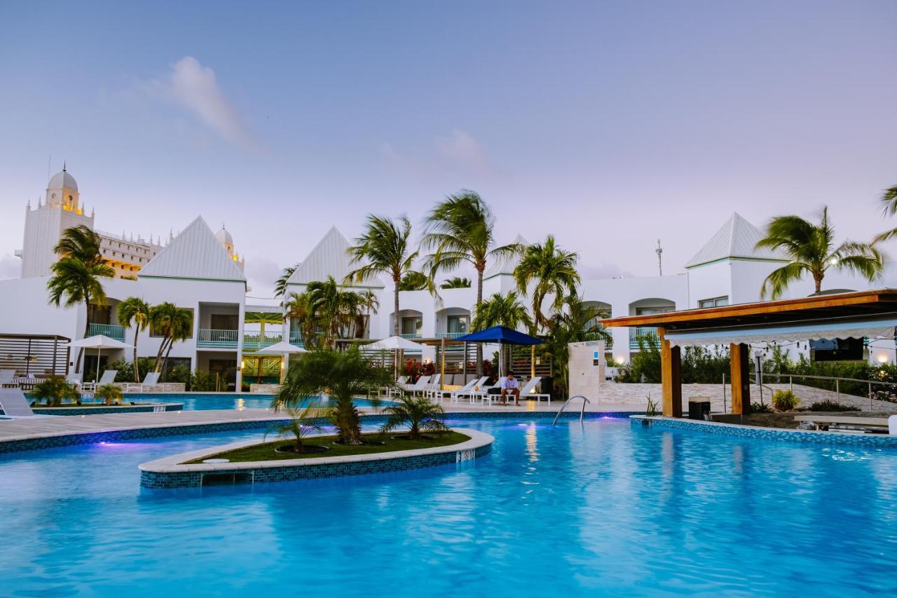 Courtyard By Marriott Aruba Resort Палм Бийч Екстериор снимка