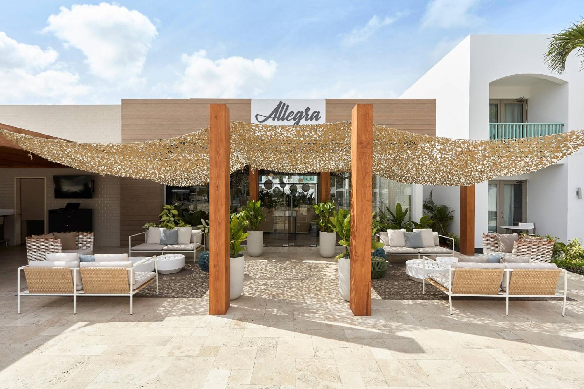 Courtyard By Marriott Aruba Resort Палм Бийч Екстериор снимка